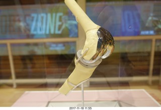 44 9vj. Philadelphia - The Franklin Institute - artificial knee