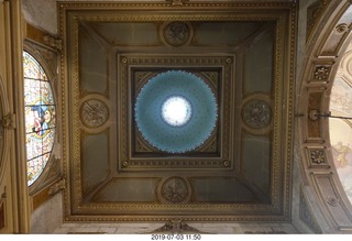 124 a0f. Chile - Santiago tour - Cathedral - looking up