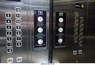 Chile - Santiago - hotel elevator buttons with no year zero