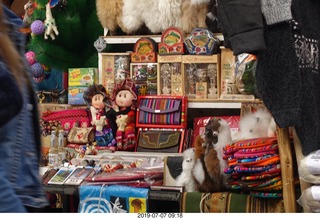 101 a0f. Peru - drive to cusco - market