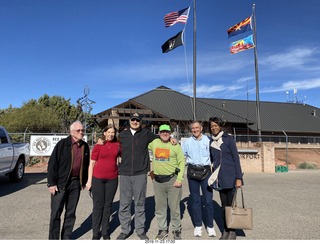 Sedona - Sandi Mnk - pilot crowd