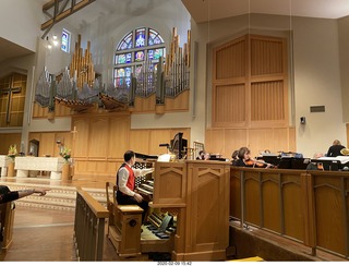 Scottsdale Philharmonic - organist playing Bach Little Fugue in G minor