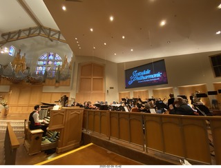 Scottsdale Philharmonic - organist playing Bach Little Fugue in G minor