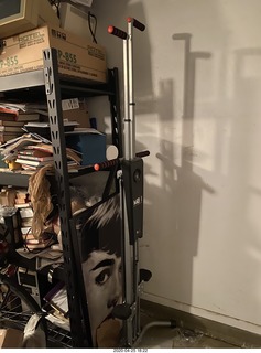 vertical cardio exercise rig