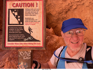 3497 a18. Bryce Canyon - Wall Street hike - Adam - caution sign
