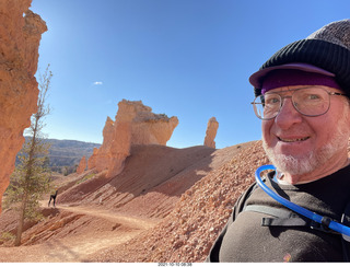 3502 a18. Bryce Canyon Fairyland Trail hike - Adam - my chosen hoodoo