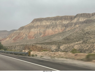 Arizona I-15 Virgin River drive - amazing rocks and views