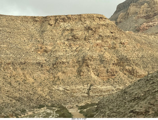 Arizona I-15 Virgin River drive - amazing rocks and views
