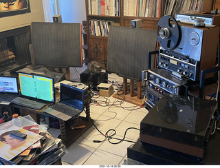 cat Jane in my hifi room