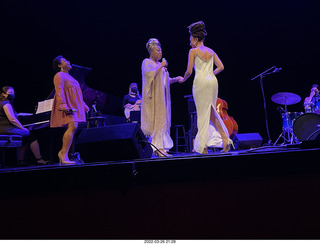 funky alpine house online