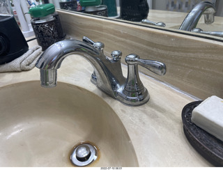 the sink spigot faucet I like in my master bathroom