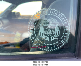 407 a20. Dead Horse Point - pick-up truck window seal