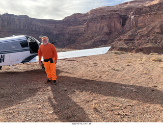 Dirty Devil airstrip - N8377W + Adam