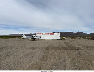 Amboy - Roy's airstrip - N8377W