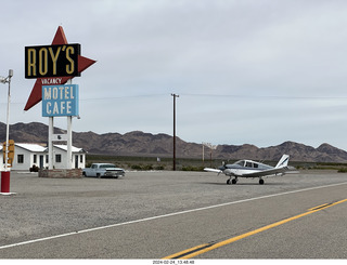 Amboy - Roy's Motel - N8377W
