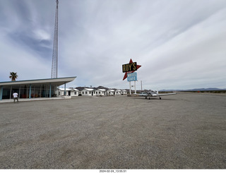 Amboy - Roy's Motel with N8377W