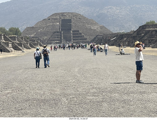 54 a24. Teotihuacan - Temple of the Sun