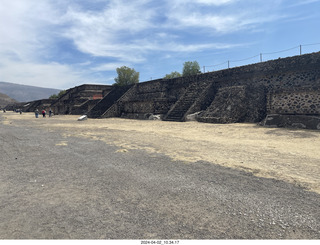 56 a24. Teotihuacan - Temple of the Sun