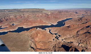 47 a2q. aerial - Arizona - Page to Nokai Dome