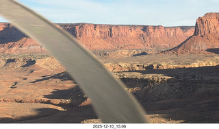 185 a2q. Utah - aerial - Happy Canyon landing with prop