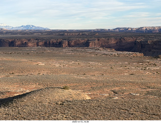 345 a2q. aerial - Utah - backcountry flying