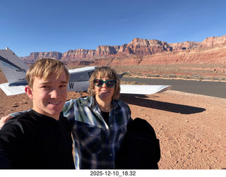 419 a2q. Utah backcountry - Road Crossing airstrip - N8377W - Tyler and Heather