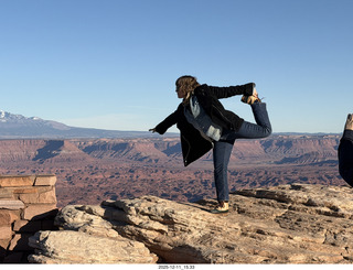 387 a2q. Utah - Canyonlands National Park - Buck Overlook - Heather