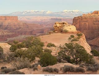 548 a2q. Utah - drive from canyonlands to moab