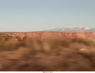 583 a2q. Utah - Canyonlands National Park drive back to Moab