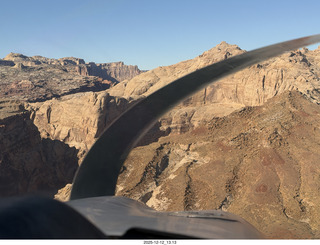 282 a2q. aerial - Utah - canyonlands