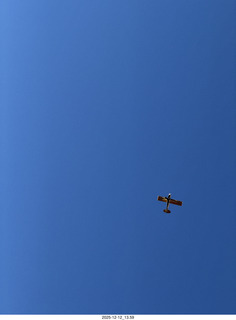 382 a2q. Utah - Hidden Splendor hike - yellow Husky NII8WY