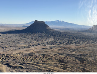 546 a2q. aerial - Utah - canyonlands