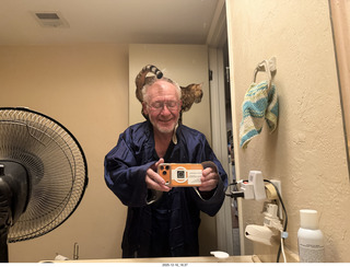 my iPhone image with top and bottom suppposedly created by my own computer1