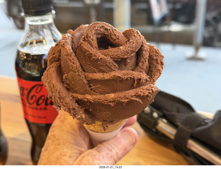 New York City - Manhattan - rose-shape ice-cream cone