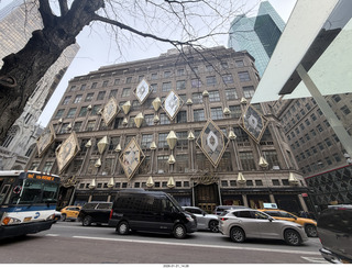 New York City - Manhattan - Saks