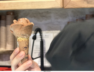 New York City - Manhattan - rose-petal ice-cream cone