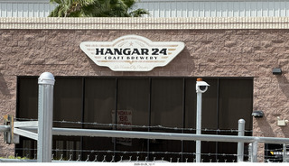 Lake Havasu Airport (HII) restaurant - Hangar 24
