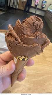 New York City - Empire Hotel - ice cream place - rose-petal ice cream cone