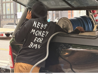 New York City - shirt NEED MONEY FOR BMW