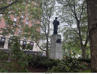 New York City - Dante Park