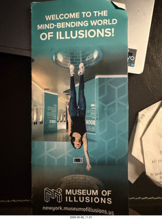 New York City - Museum of Illusions brochure