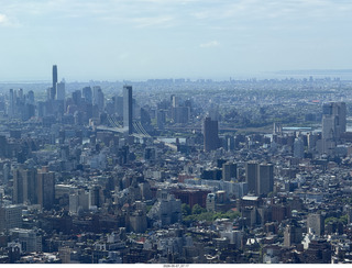 17 a2v. New York City - Edge