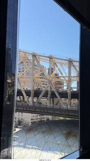 5 a2v. New York City - 59th Street Bridge