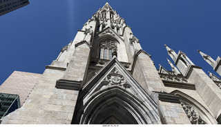 19 a2v. New York City - restaurant - St. Patrick's Cathedral