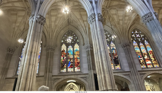 26 a2v. New York City - restaurant - St. Patrick's Cathedral