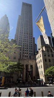 42 a2v. New York City - Rockafeller Center