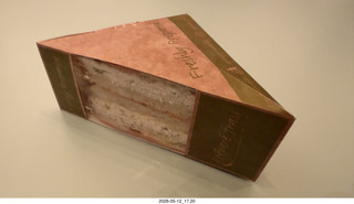 132 a2v. New York City - Carnegie Hall - snack sandwich