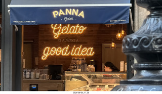 187 a2y. Spain - Barcelona - Born area - Penna Gelato shop