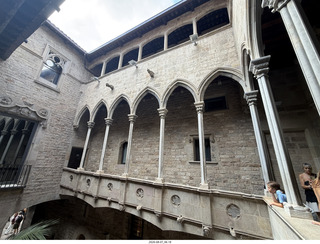 418 a2y. Spain - Barcelona - Born neighborhood - Picasso Museum - gargoyles