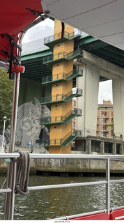217 a2y. Spain - Bilbao - boat ride tour